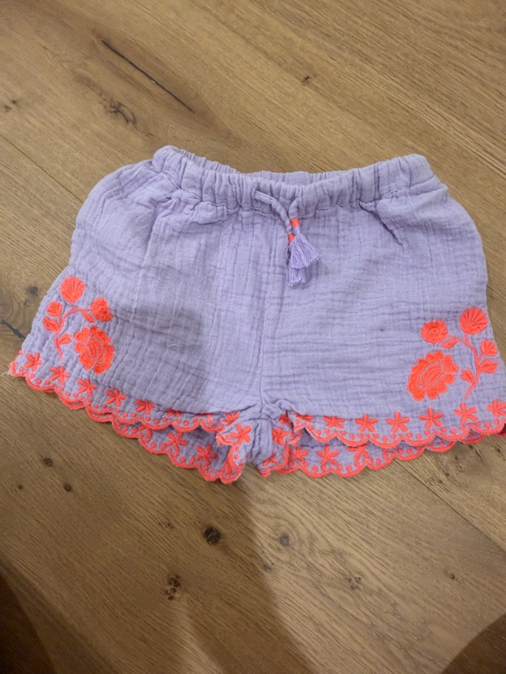 Mini Boden Lilac Shorts with Neon Coral Embroidery